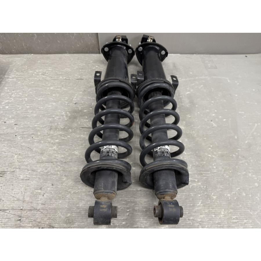 クラウン 210系 (AWS210 GRS210) 純正ショック サスペンション 1台分