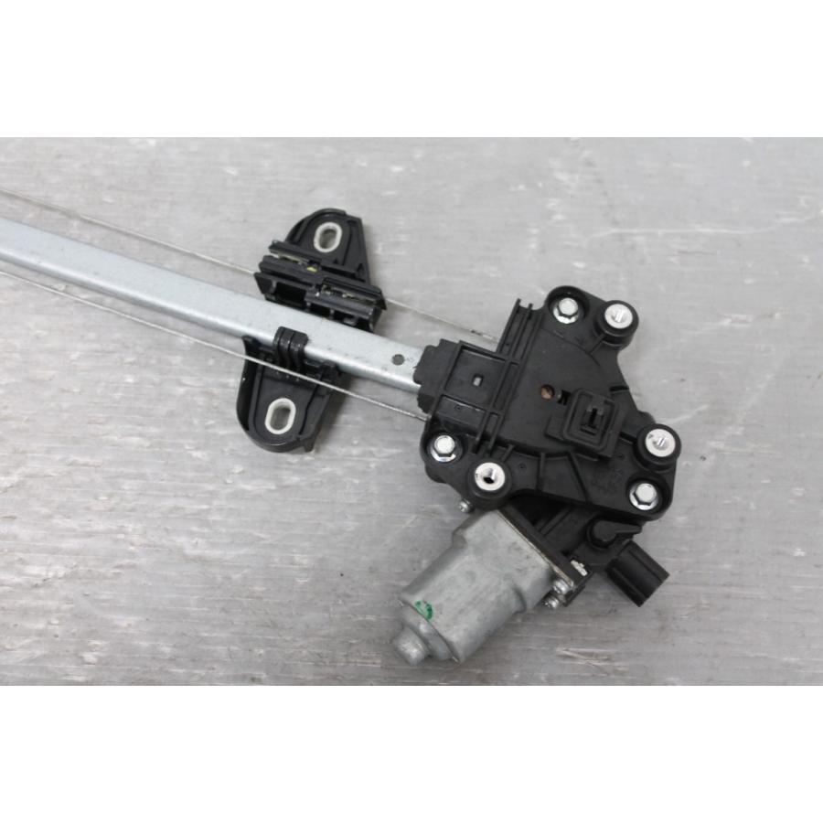 N-BOX ホンダ G (JF1) 右前 パワーウィンドウレギュレーター モーター