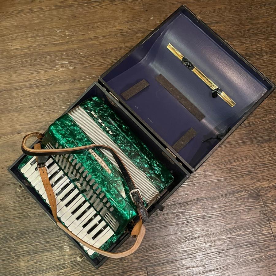 YAMAHA（ヤマハ） Yamaha ALTO-32 32鍵 Accordion アコーディオン