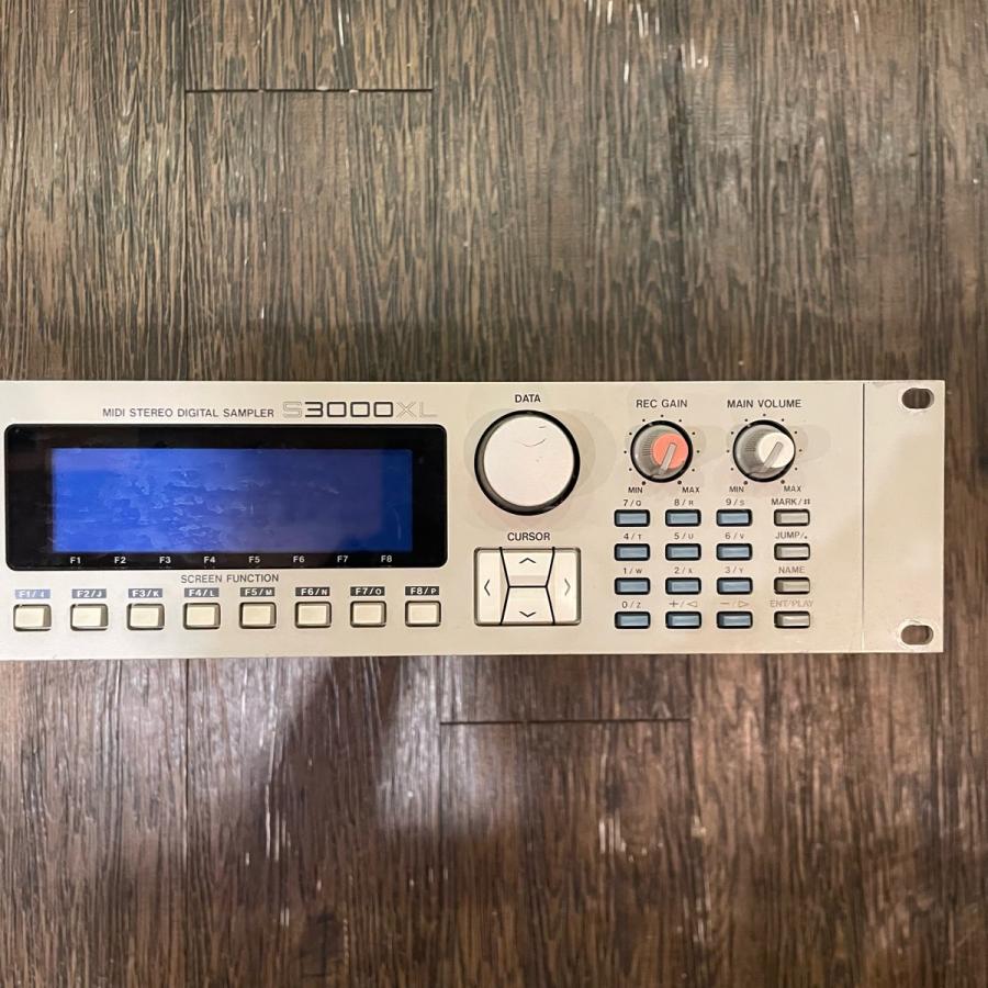 AKAI professional AKAI S3000XL Sampler アカイ サンプラー