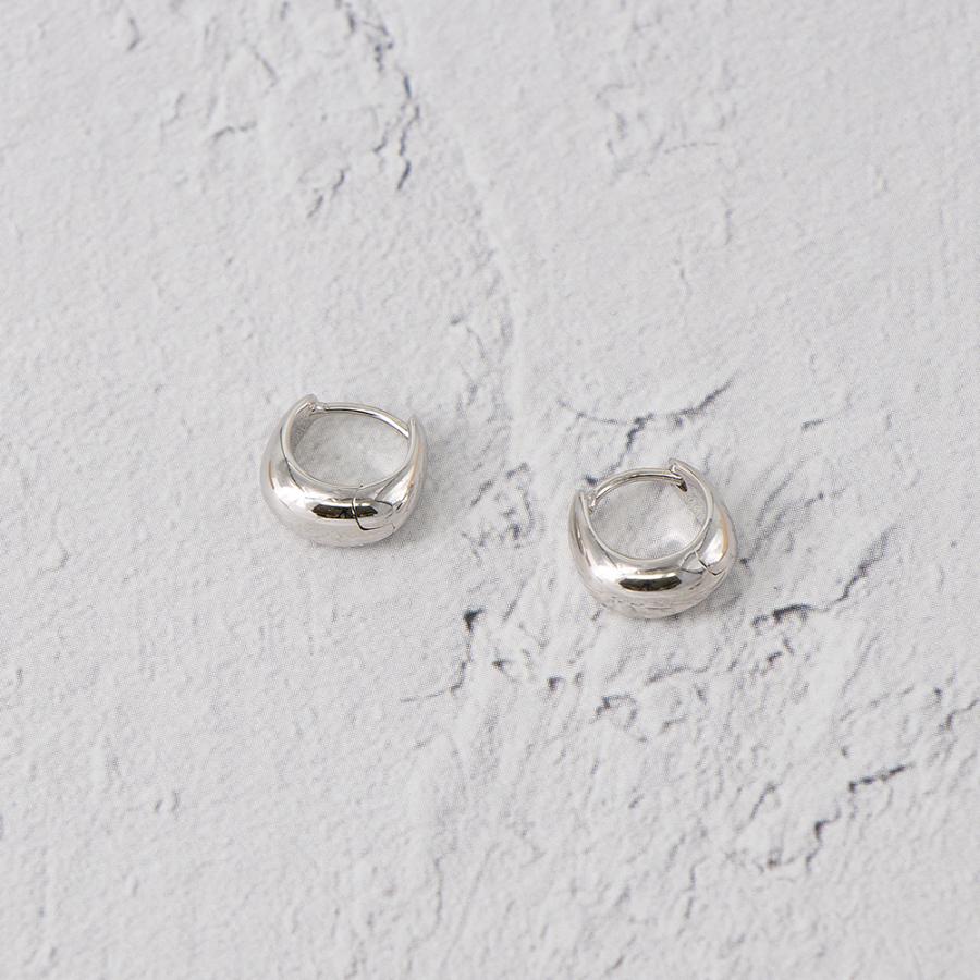 TOM WOOD（トムウッド） ピアス シルバー アイスハギーズ Ice Huggies