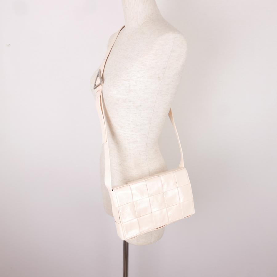 BOTTEGA VENETA（ボッテガ・ヴェネタ） ボッテガ ヴェネタ CASSETTE