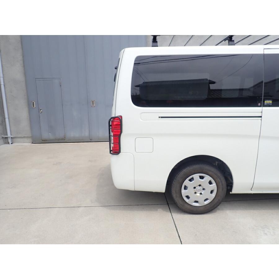 日産（NISSAN） GI☆GEAR オフロード テールライトガード テールレンズ