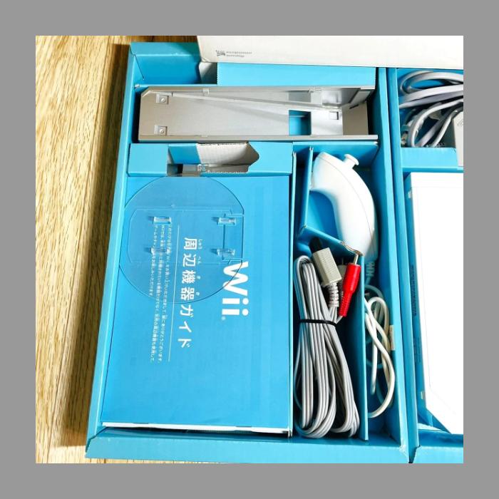 任天堂（Nintendo） ☆箱付・付属品あり☆Nintendo wii 本体 【 選べる