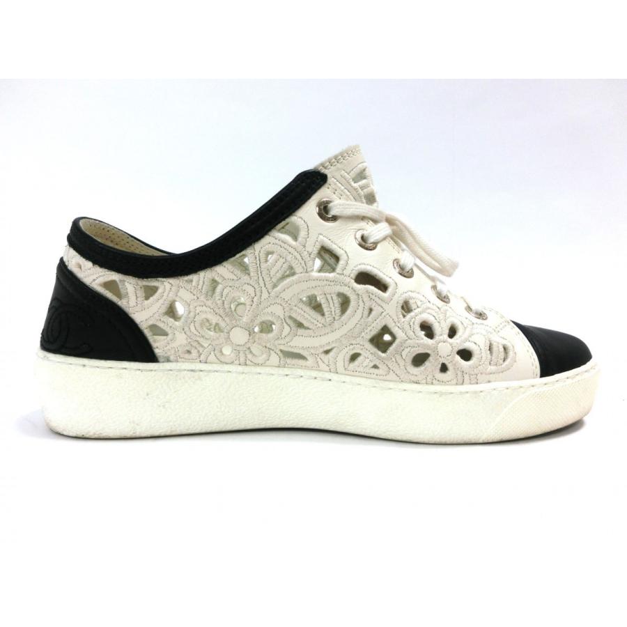 CHANEL（シャネル） レザー スニーカー カメリア レース 白 黒 36