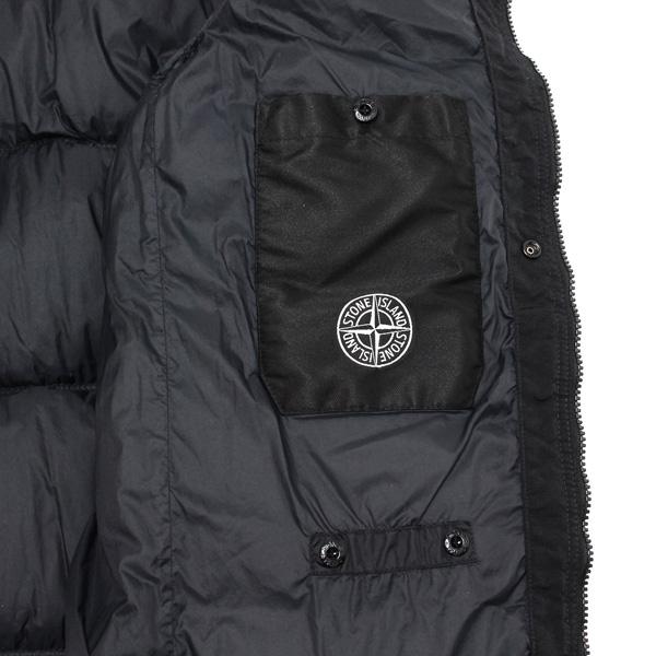 STONE ISLAND（ストーン アイランド） 24AWモデル バッジワッペン付き