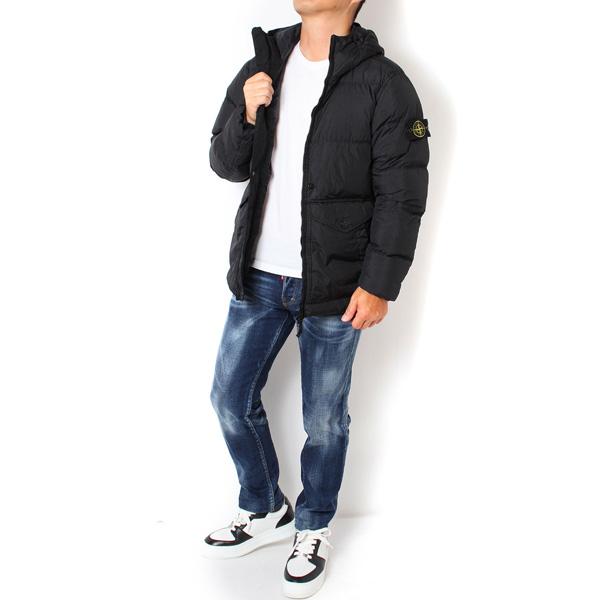 STONE ISLAND（ストーン アイランド） 24AWモデル バッジワッペン付き
