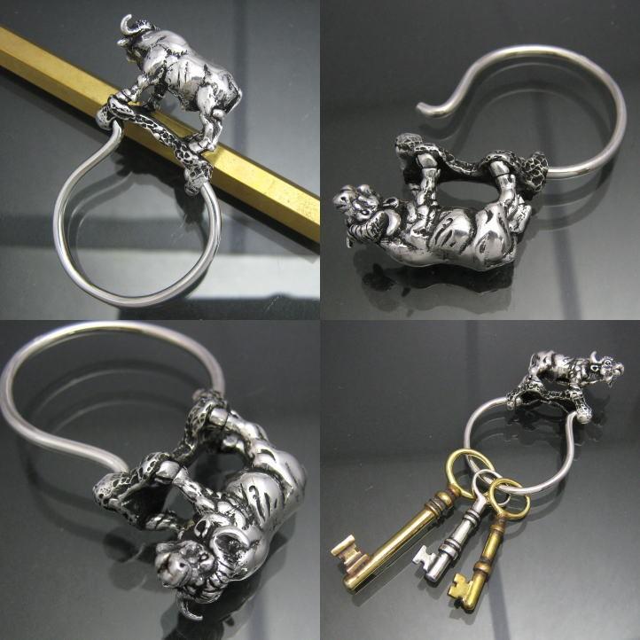 銀の水牛 バッファローキーリング シルバー925 SV925(キーホルダー