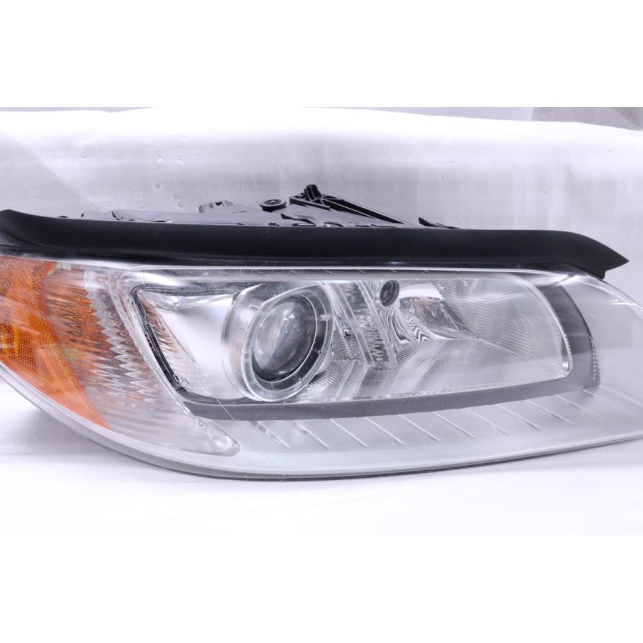 44-272☆HID BB ボルボ V70☆右ヘッドライト 31353535 メッキ VOLVO