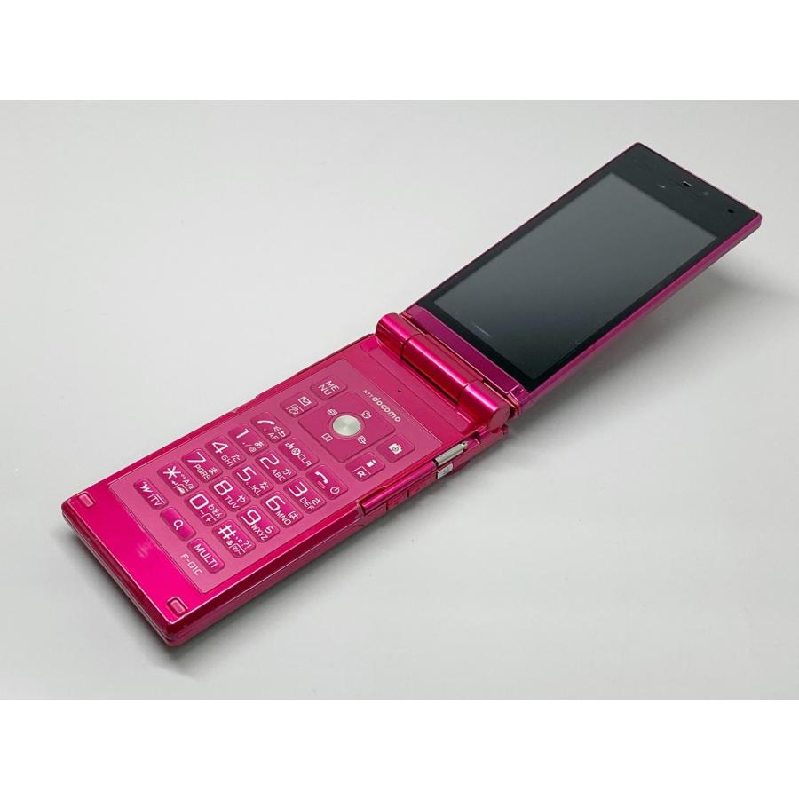 富士通（FUJITSU） docomo F-01C マゼンタ ピンク ドコモ 白ロム