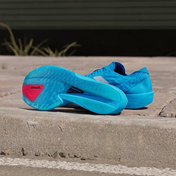 adidas（アディダス） 2026春夏新作 メンズ 厚底 ランニングシューズ