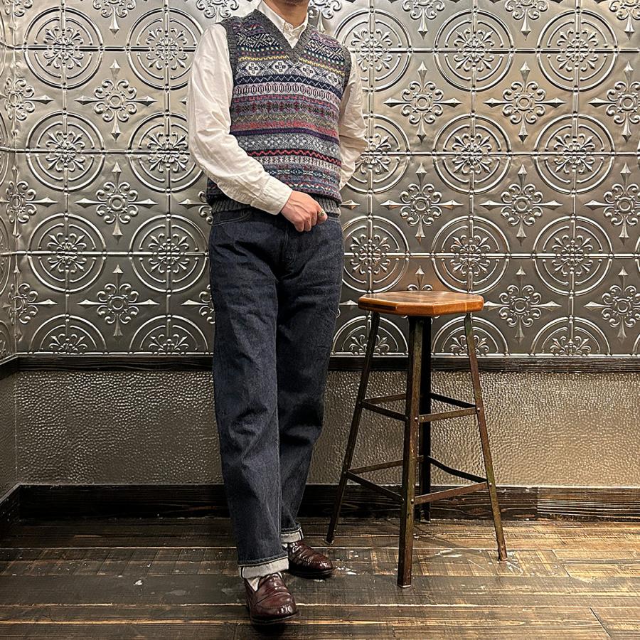 Jamieson's of Shetland JAMIESON'S ジャミーソンズ フェアアイル柄 V