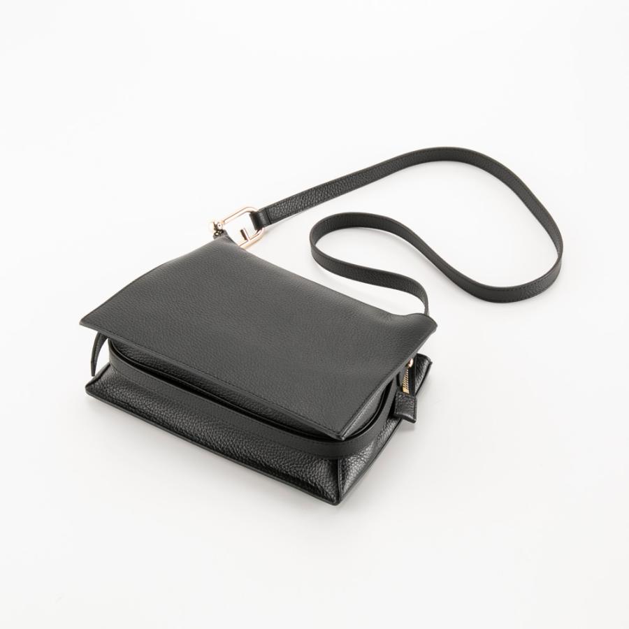 FURLA（フルラ） ショルダーバッグ NUVOLA CROSSBODY WB01275-HSF000