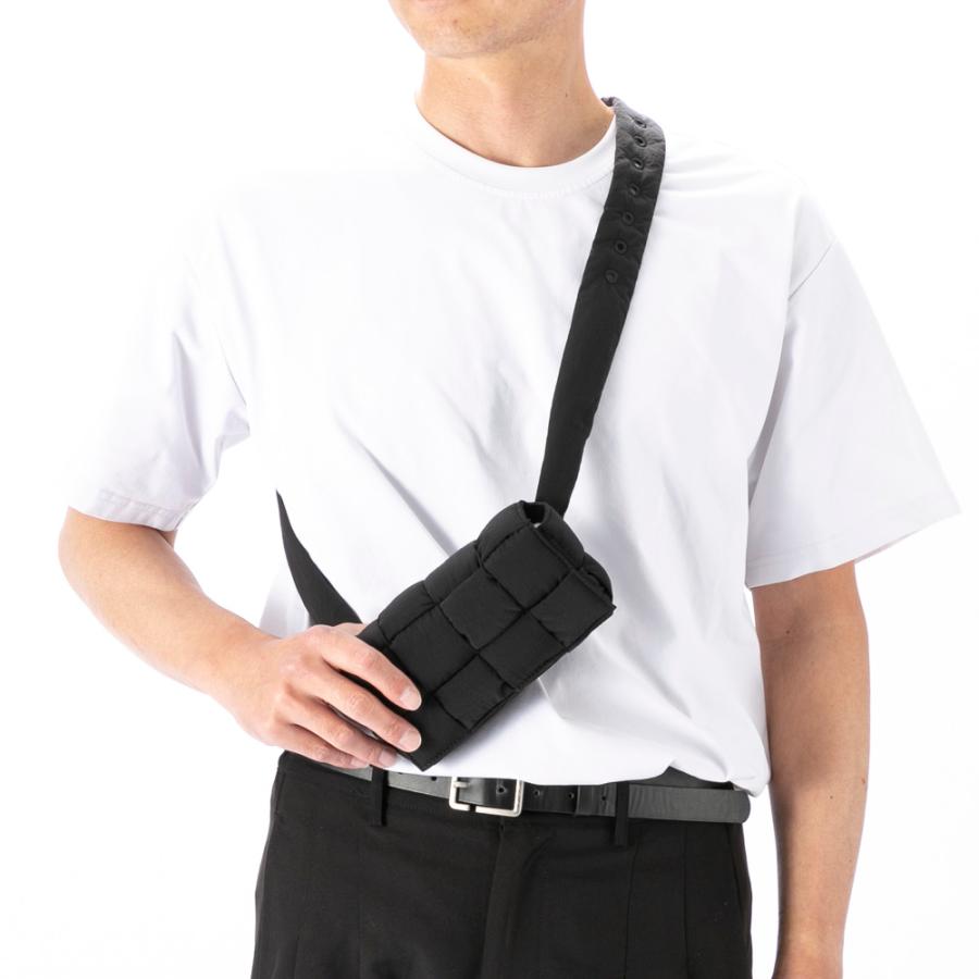 BOTTEGA VENETA（ボッテガ・ヴェネタ） パデッド カセット ミニベルト