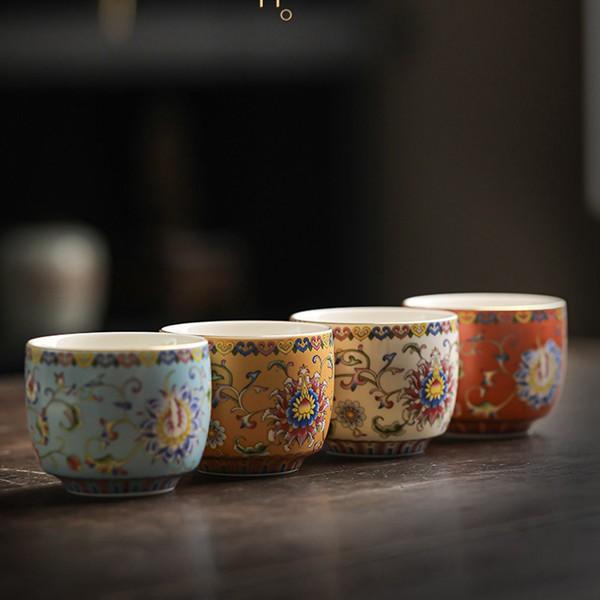 おちょこ 4点セット 総柄 花柄 酒器セット お猪口が4個セット 4色