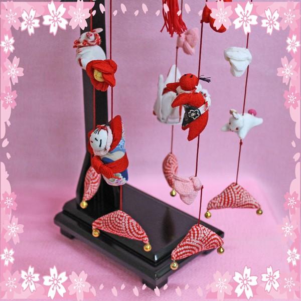 つるし雛 つるし飾り 吊飾りあかつき五連飾り木製飾り台付 M156096-520