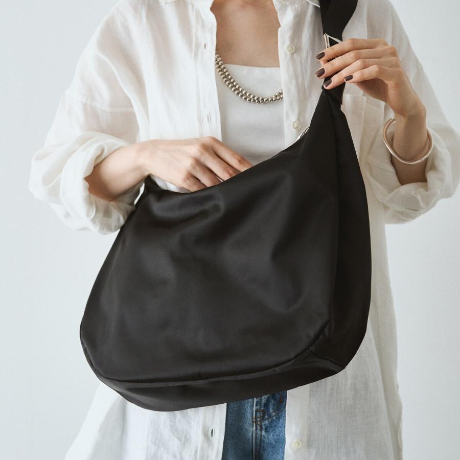 russet（ラシット） 《3/4〜価格改定》ラウンドビッグショルダーバッグ