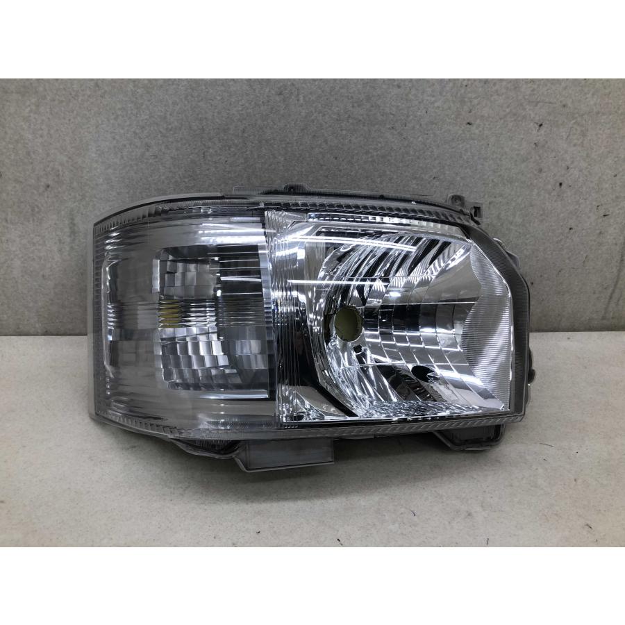 磨き済み トヨタ純正 200 ハイエース 4型 5型 6型 ハロゲン ヘッド