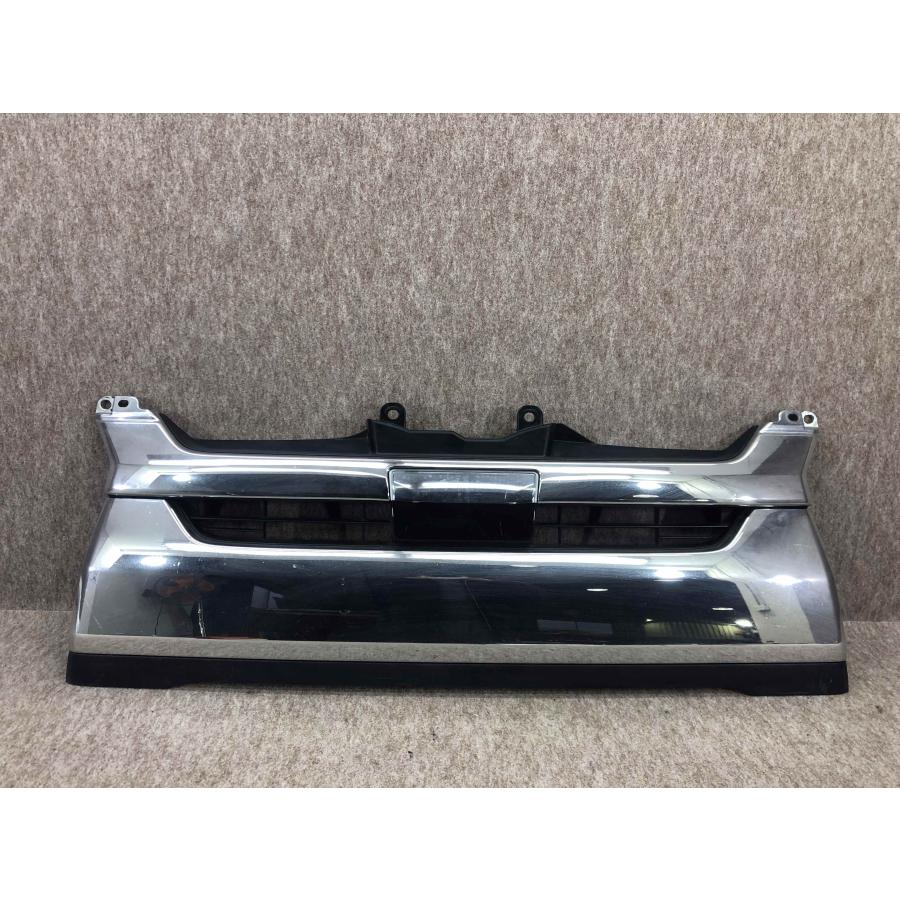 トヨタ ハイエース 200系 5型 ダークプライム 純正 フロントグリル