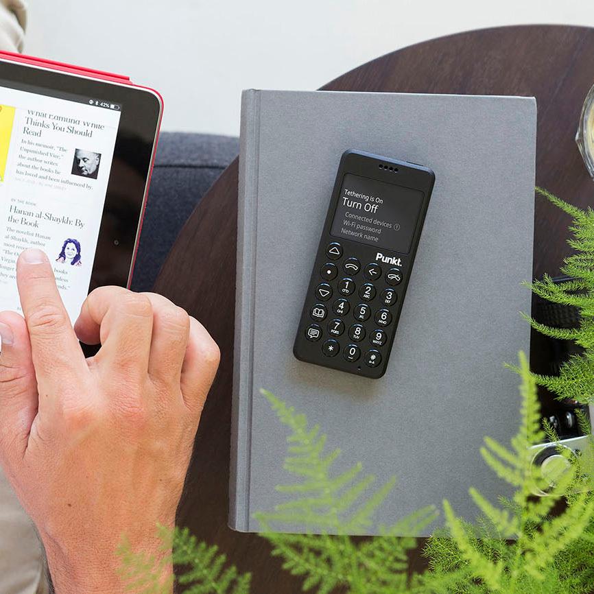 携帯電話 スマートフォン Punkt. MP02-2 プンクト SIMフリー 4G LTE