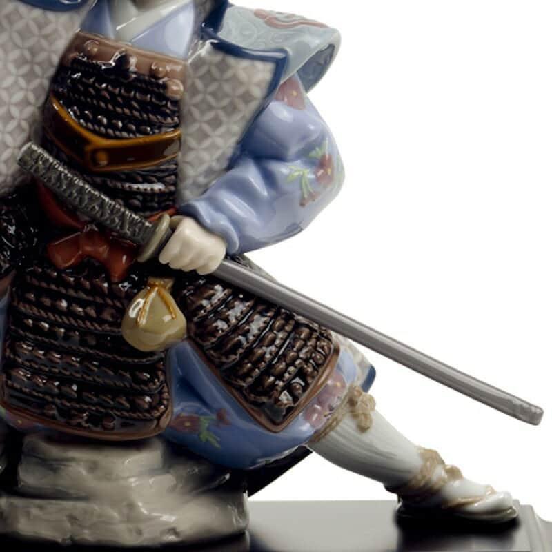 リヤドロ 五月人形 Lladro 桃太郎 子供大将飾り 浮世人形 台座付 h075