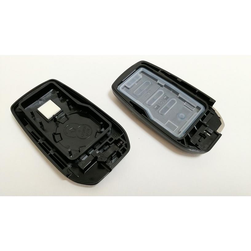 トヨタ（TOYOTA） トヨタ純正 スマートキー送信機用カバー [サテン