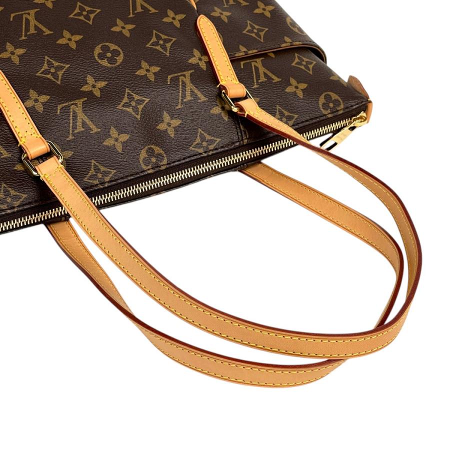 LOUIS VUITTON（ルイ・ヴィトン） トータリー PM ショルダーバッグ
