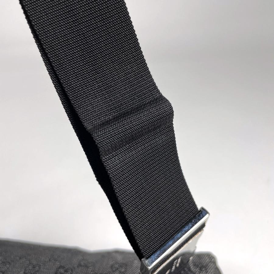 GUCCI（グッチ） GUCCI GG柄 ウエストバッグ ウエストポーチ ボディ