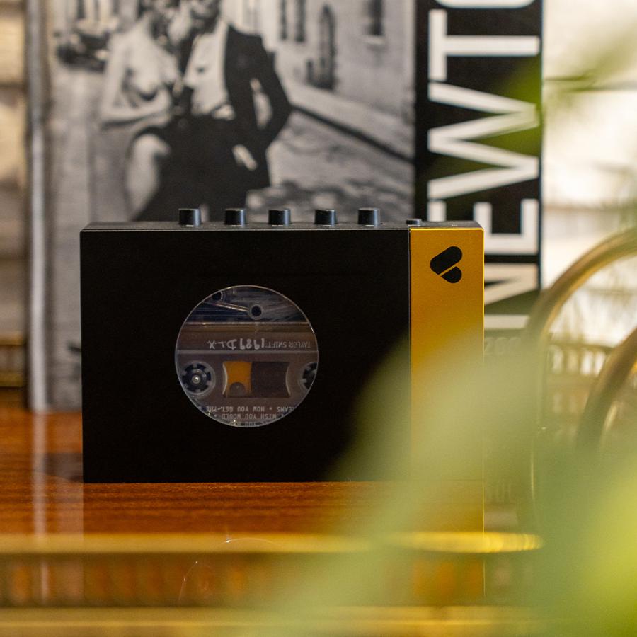 MEZE AUDIO WE ARE REWIND ポータブルカセットプレーヤー WE-001