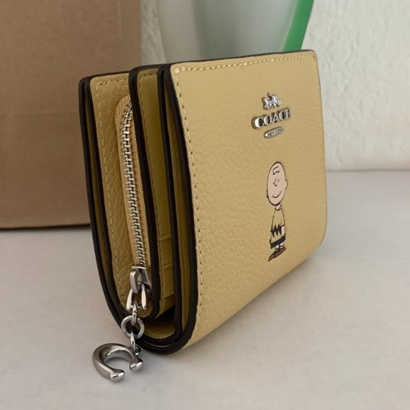 COACH（コーチ） X ピーナッツ コラボ 2025新作 チャーリー ブラウン