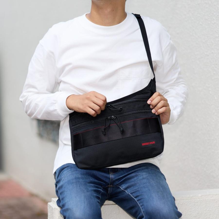 BRIEFING（ブリーフィング） ショルダーバッグ サコッシュ MULTI