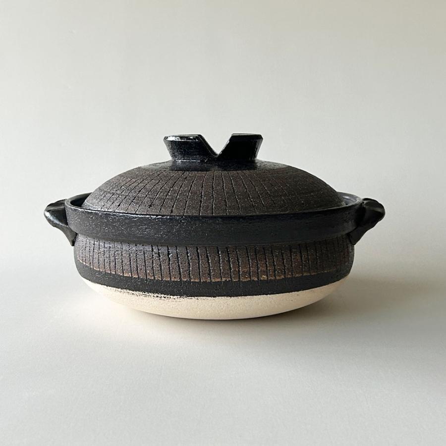 土鍋 9号 おしゃれ 直火専用 黒十草 4〜5人用 日本製 耐熱 深型 萬古焼