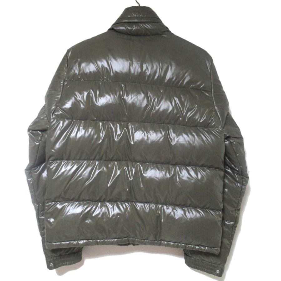MONCLER（モンクレール） エベレスト デカワッペン 収納フード ジップ