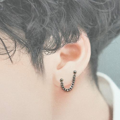 人気爆発キヘイ！片耳2ホール用ツインピアス☆プラチナ Pt850/Pt900