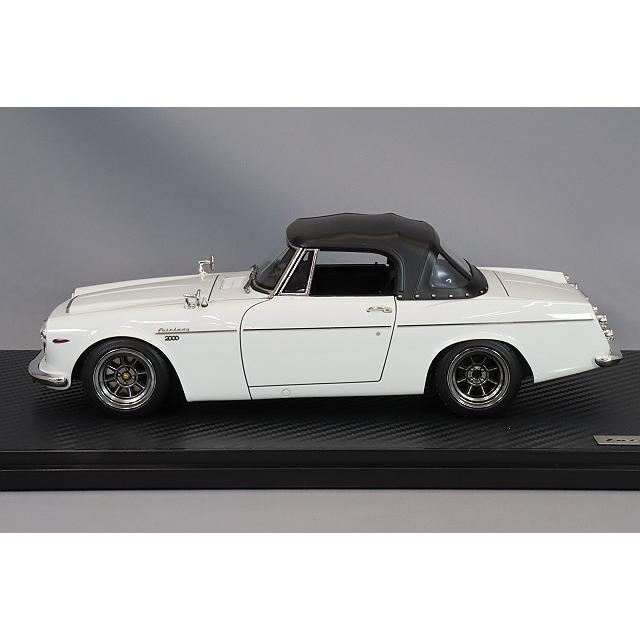 イグニッションモデル 1/18 ダットサン フェアレディ 2000 (SR311