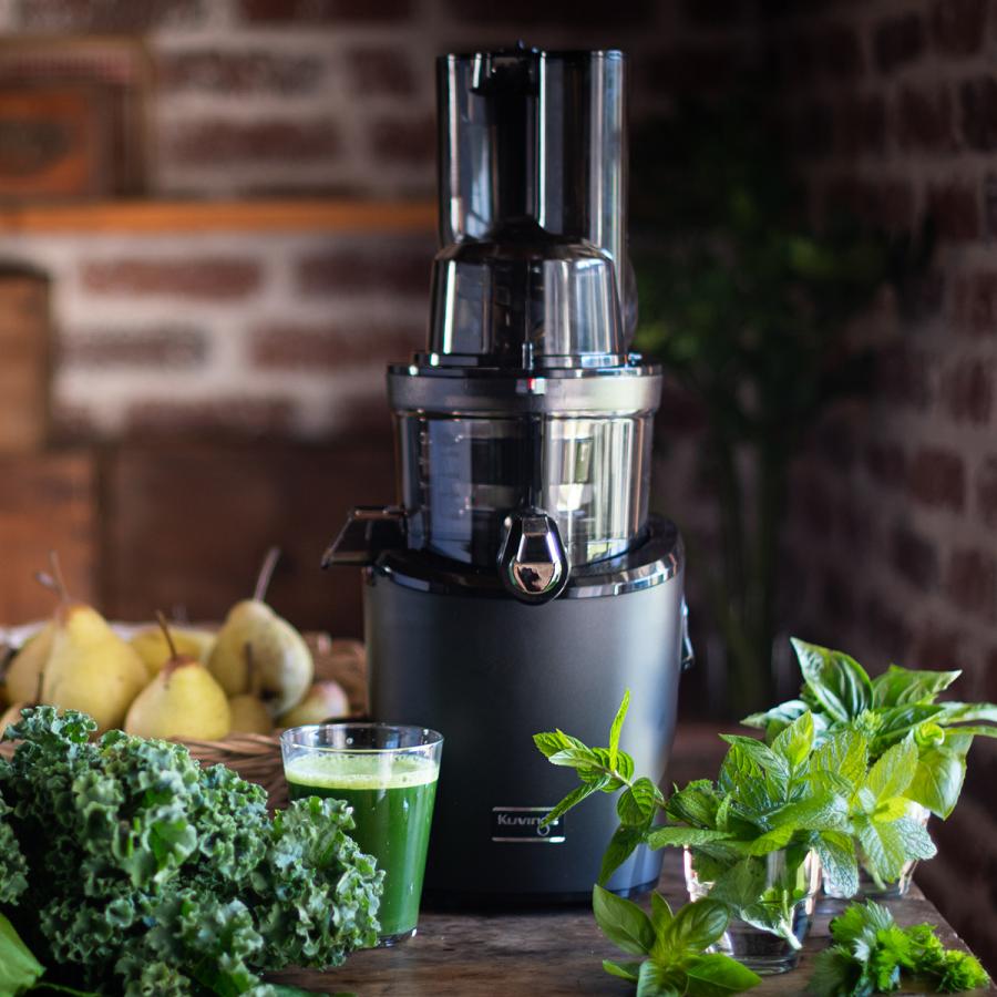 Kuvings（クビンス） 【BEST】REVO830 ホールスロージューサー｜90mm