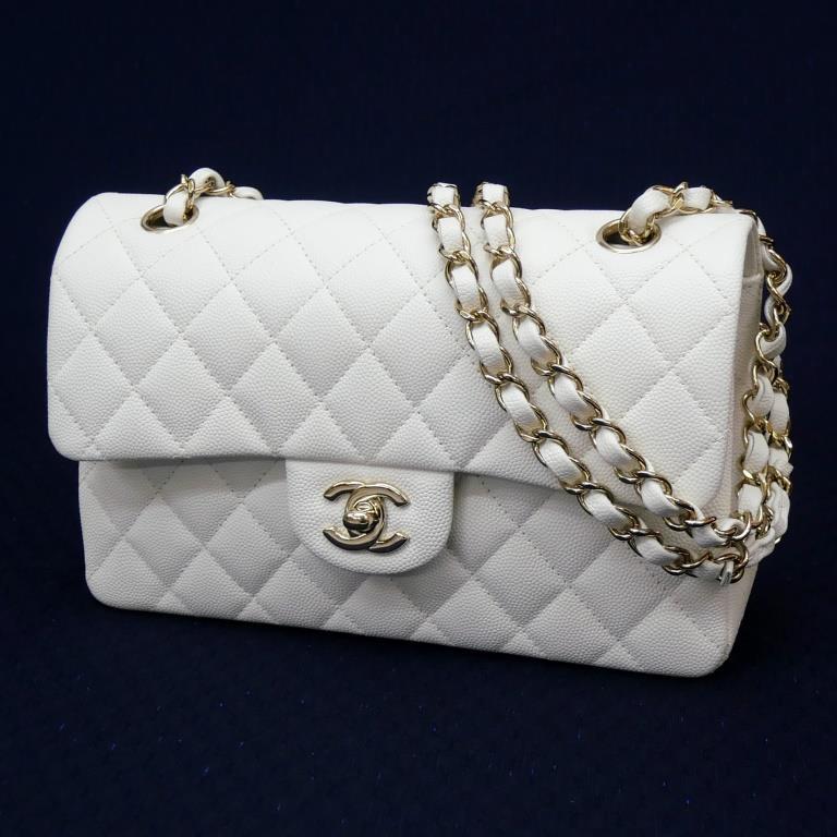 CHANEL（シャネル） チェーンショルダーバッグ マトラッセ23 Wフラップ