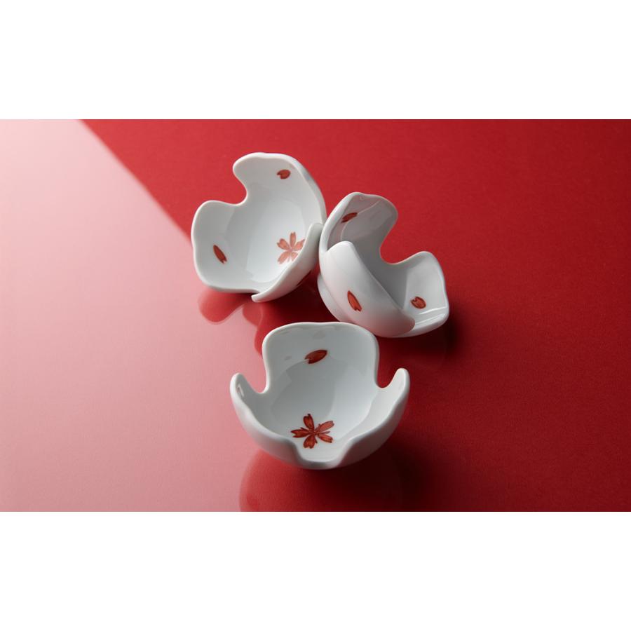 赤絵散らし花 割小付 豆鉢 7cm 波佐見焼 // 和食器 食器 鉢 小鉢 花柄