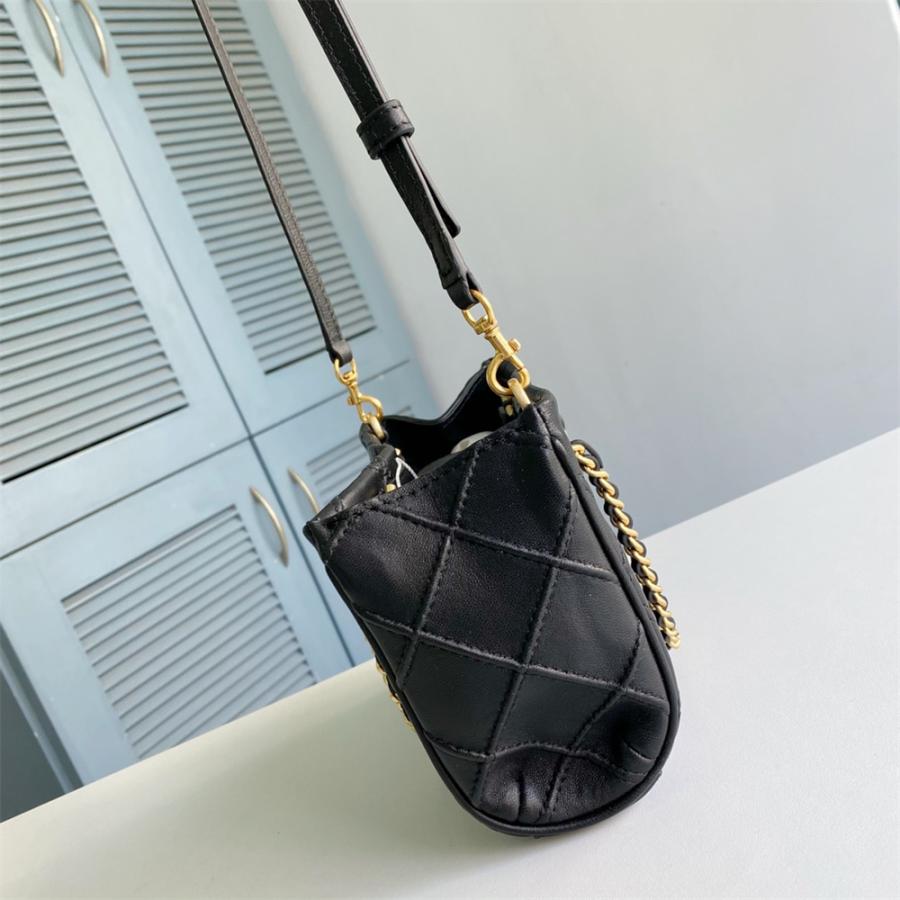 TORY BURCH（トリーバーチ） チェーンバッグ ボディバッグ レディース