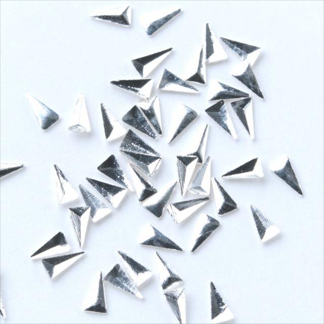 k25 メタルスタッズ シルバー トライアングル 三角 10個セット 銀