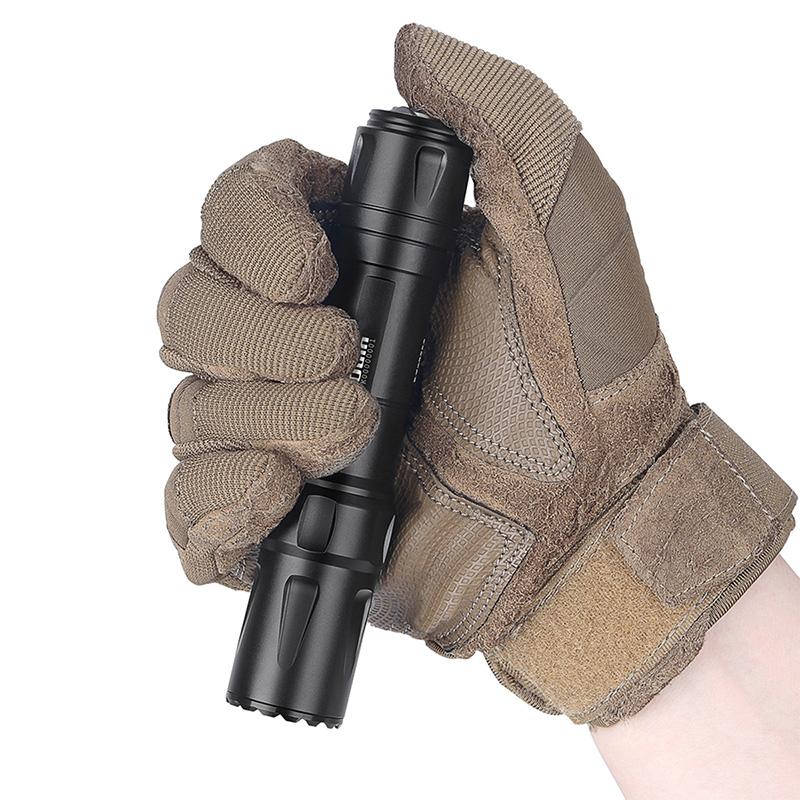 OLIGHT(オーライト) ODIN タクティカルライト 2000ルーメン 充電式