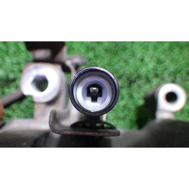 MRワゴン DBA-MF33S エアコンコンプレッサー DENSO 447280-3220