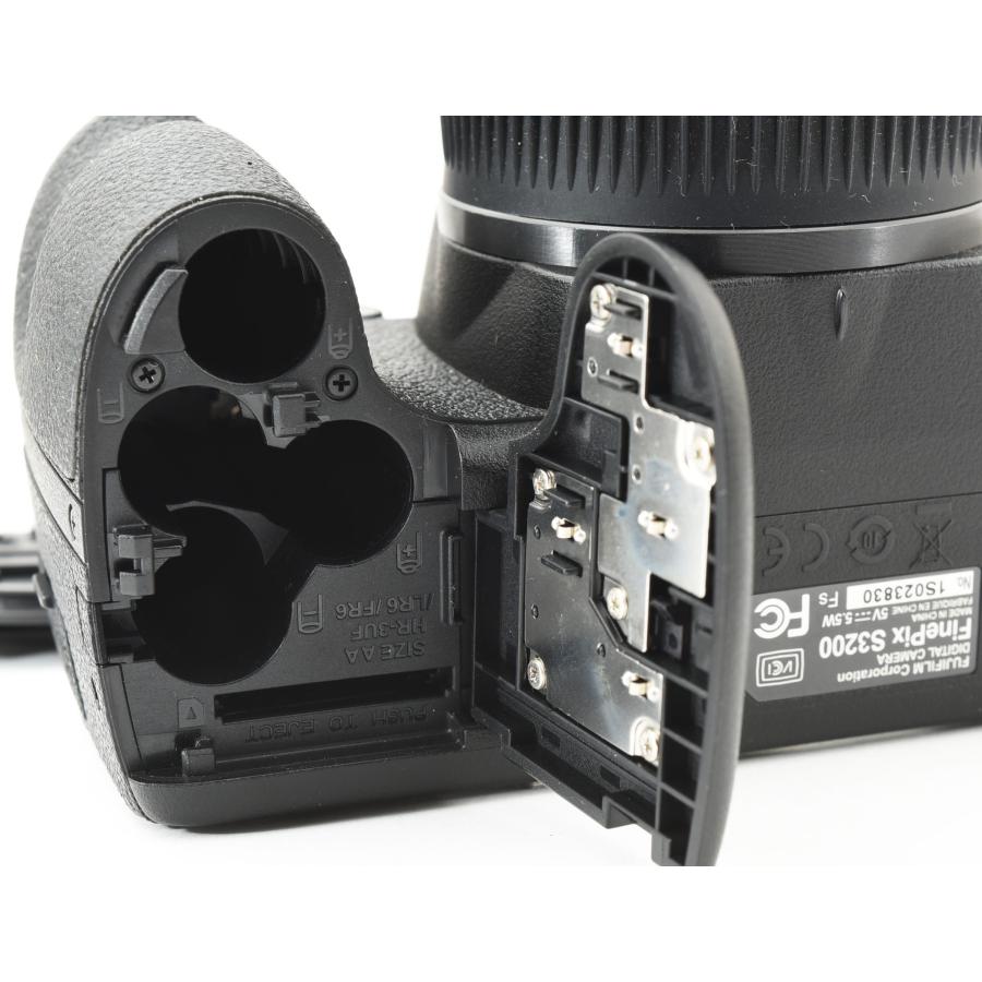 FinePix フジフイルム コンデジ FUJIFILM S3200 中古 新品SDカード付き