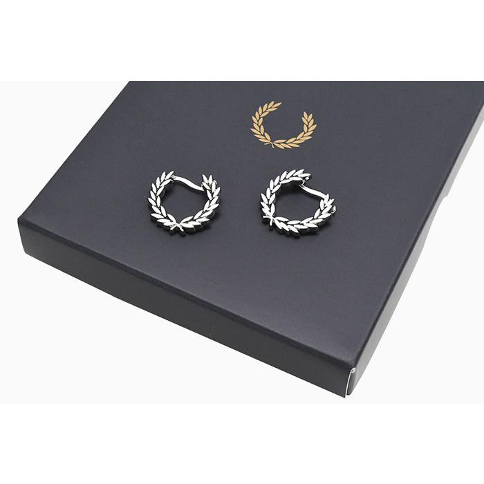 FRED PERRY（フレッドペリー） ピアス ローレル リース ミニ