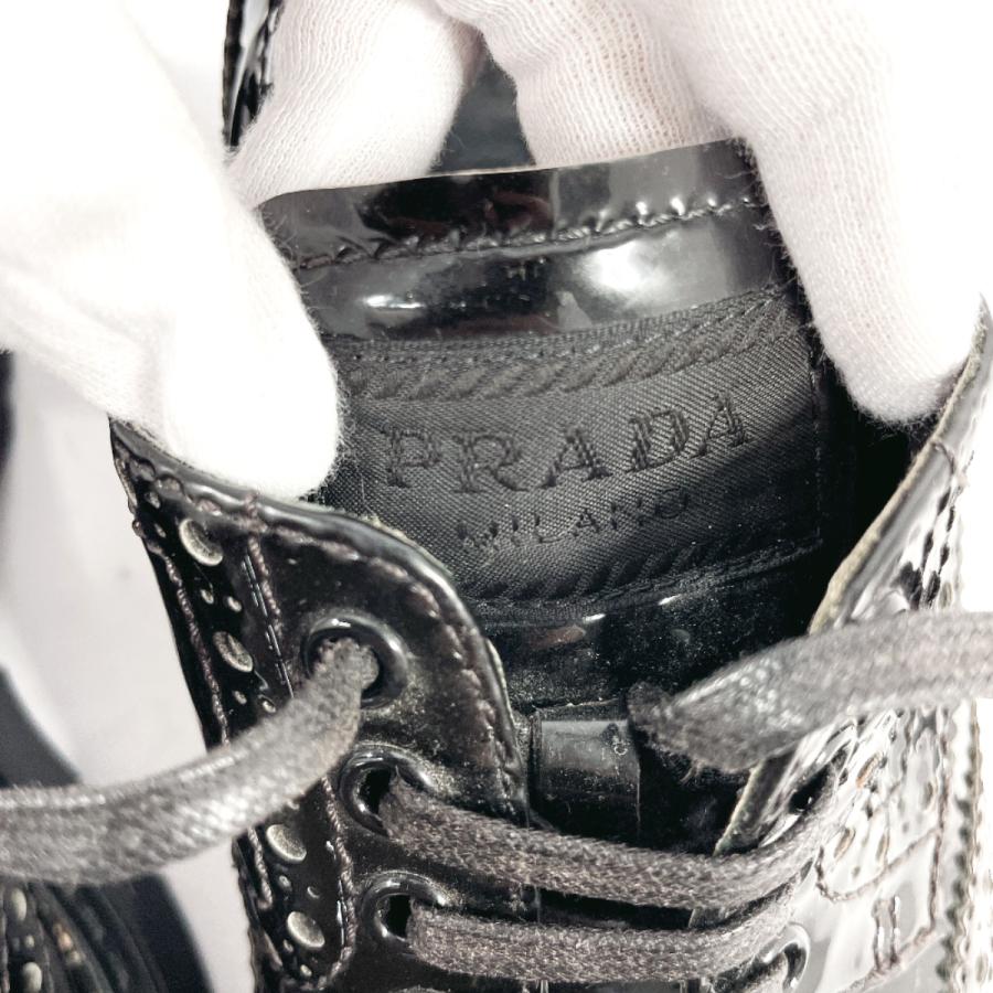 PRADA（プラダ） スニーカー スポーツウィングチップ エナメルシューズ