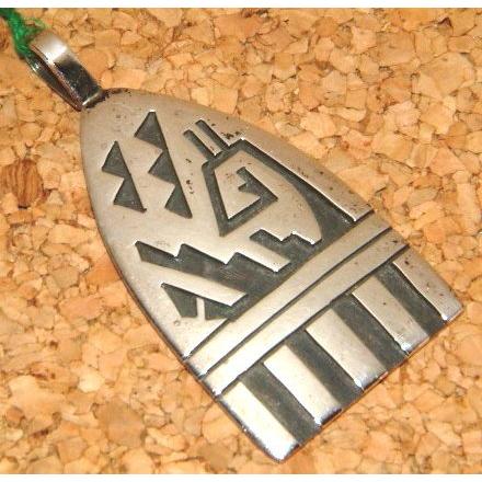 本物 HOPI族 ホピ族 インディアンジュエリー シルバー925製 ティピー