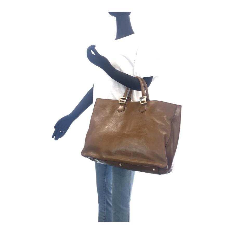 FENDI（フェンディ） 美品 ブラウン ゴールド金具 レザー トートバッグ