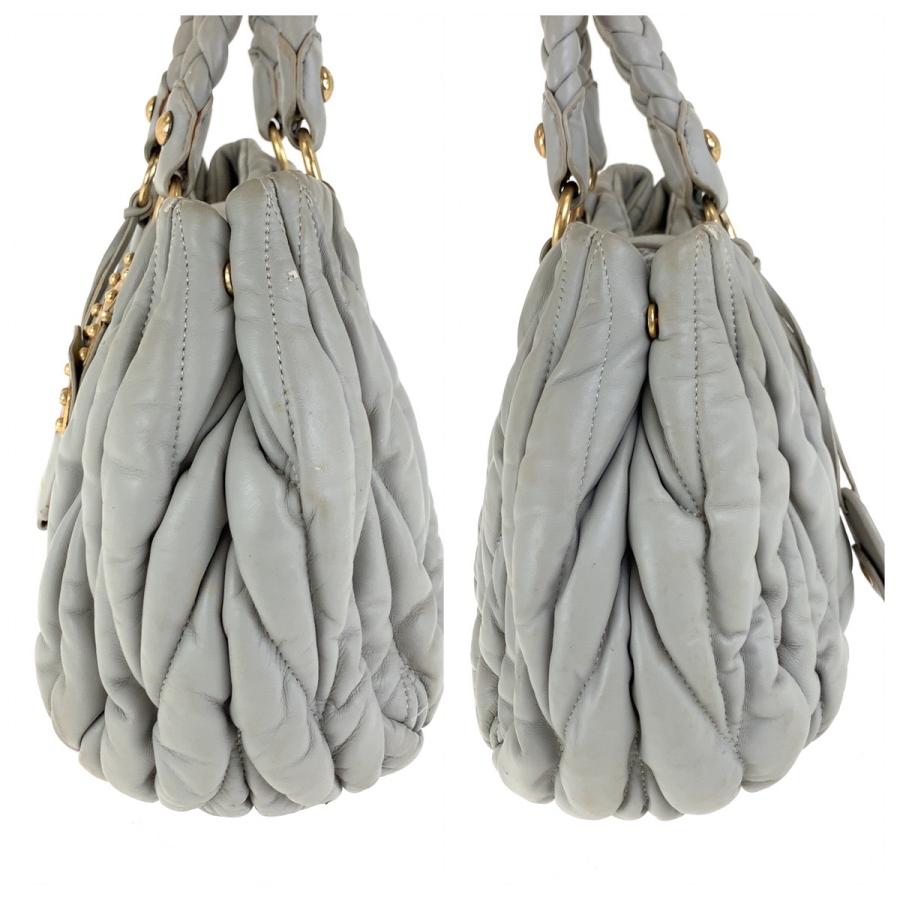 miu miu（ミュウミュウ） マテラッセ グレー ゴールド金具 レザー