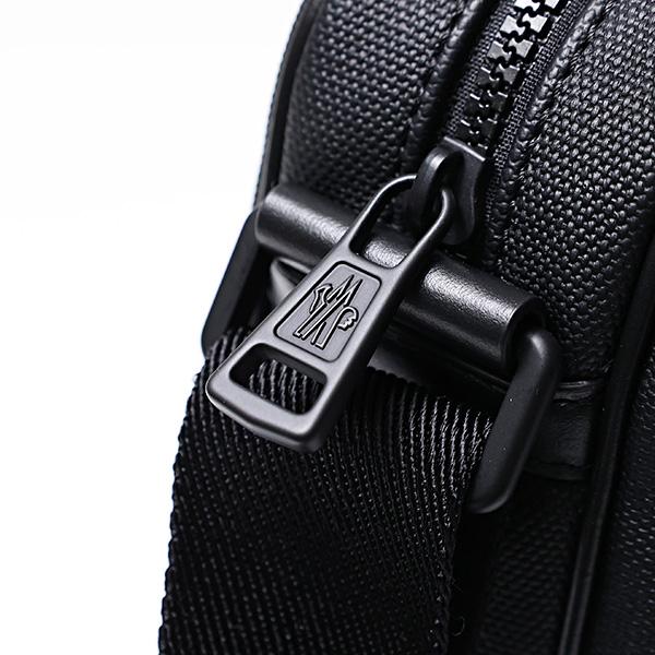 MONCLER（モンクレール） Nakoa Crossbody Bag クロスボディバッグ