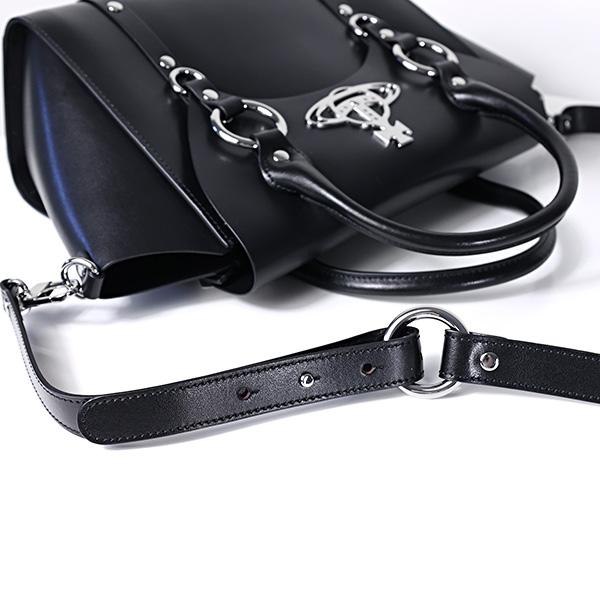 Vivienne Westwood（ヴィヴィアンウエストウッド） ハンドバッグ BETTY
